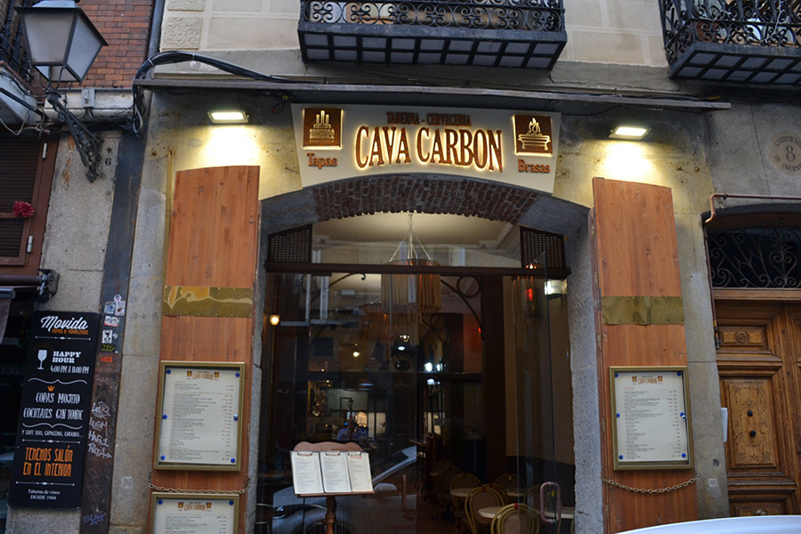 Entrance of Taberna Cava Carbón